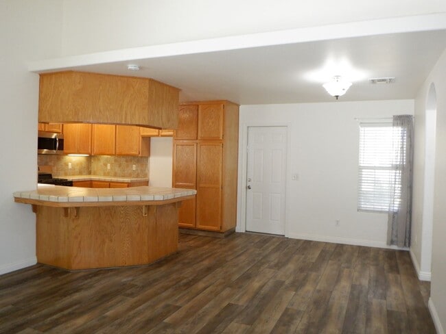 Photo - Beautiful 3-bedroom, 2-bath home in Tehachapi (Available 6/10/26)