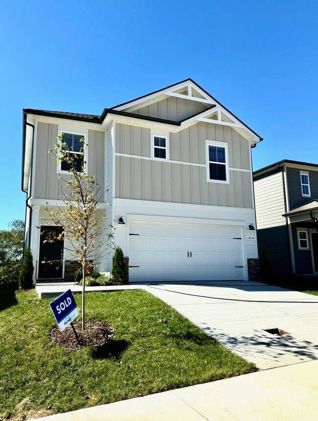 Building Photo - 3 Bed 2.5 Bath House with Garage in Hermitage $2275/mo!!!