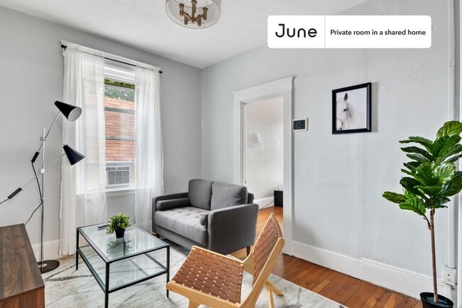 Photo - Room in Shared 3 bed/1 bath home Unit C