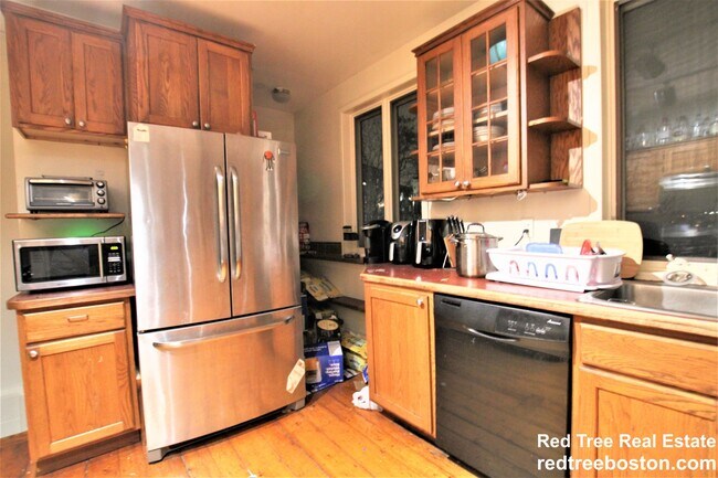 Photo - 53 Lawn St Unit 2