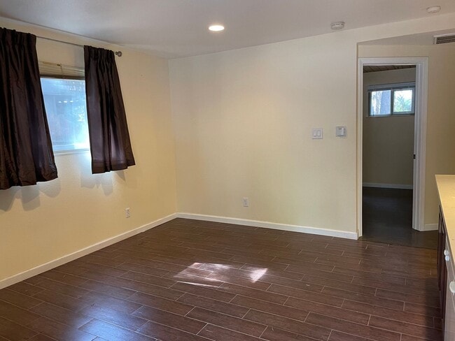 Photo - 1242 Tata Ln
