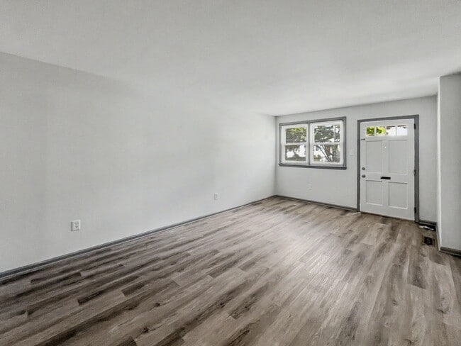 200 E. Maple Avenue