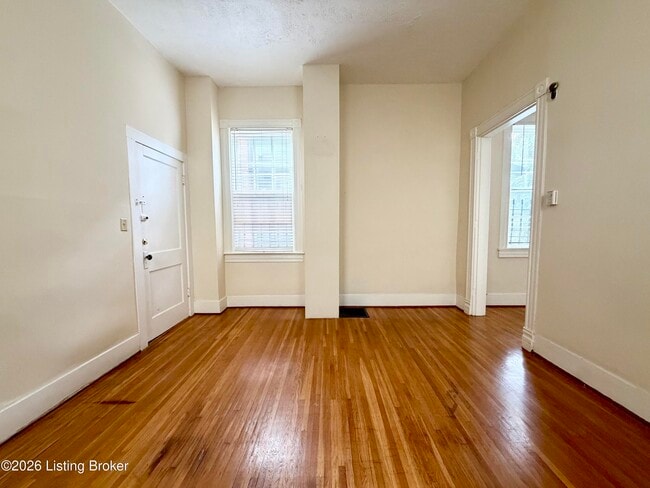 Photo - 1030 Everett Ave Unit 2