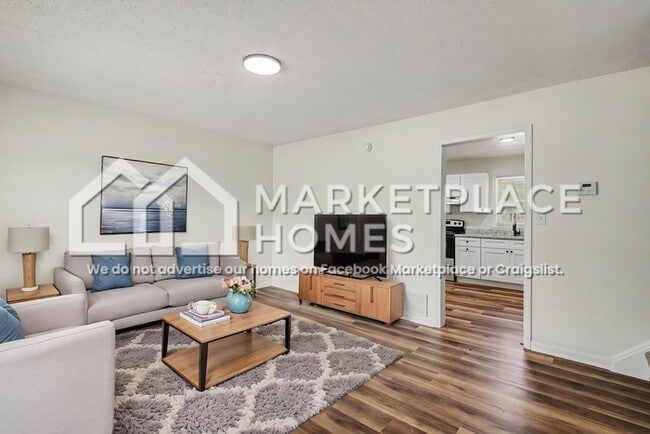 Photo - 507 Roxbury Dr