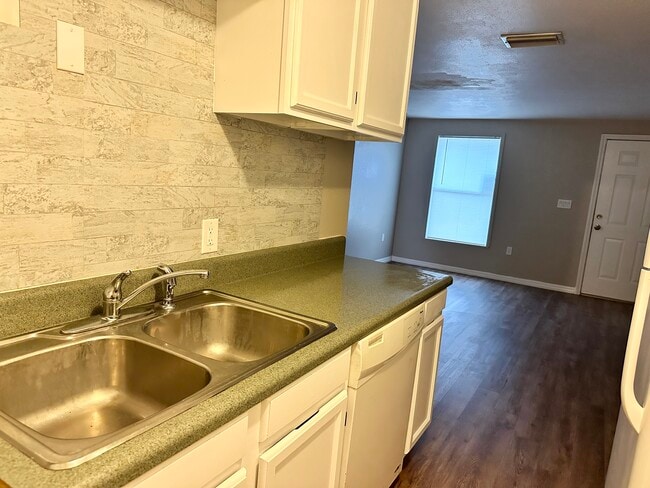Photo - 38421 13th Ave