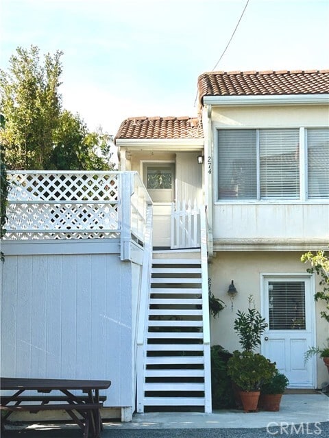 Photo - 274 Center St