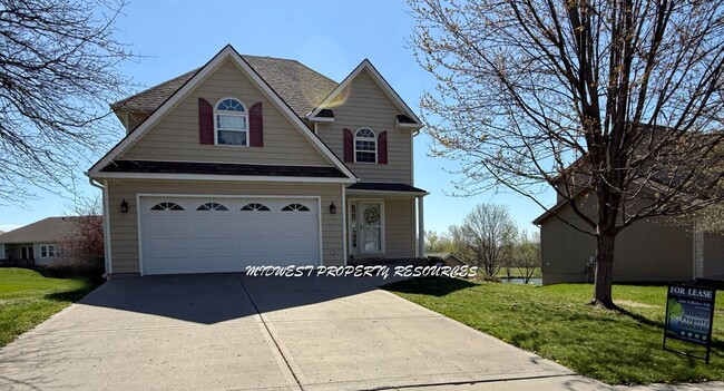 Building Photo - BEAUTIFUL TWO-STORY HOME w/POND VIEWS