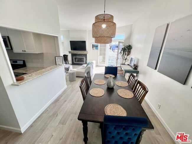 Photo - 32 28th Pl Unit A2