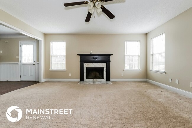 Photo - 301 Lyman Ct