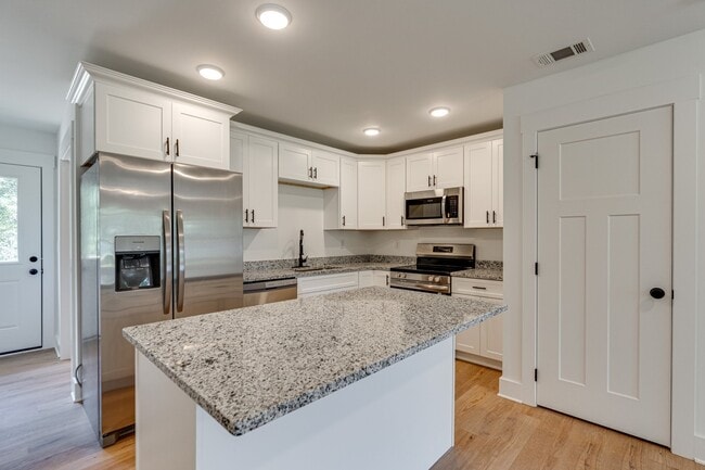 Photo - 136 Cleveland Rd