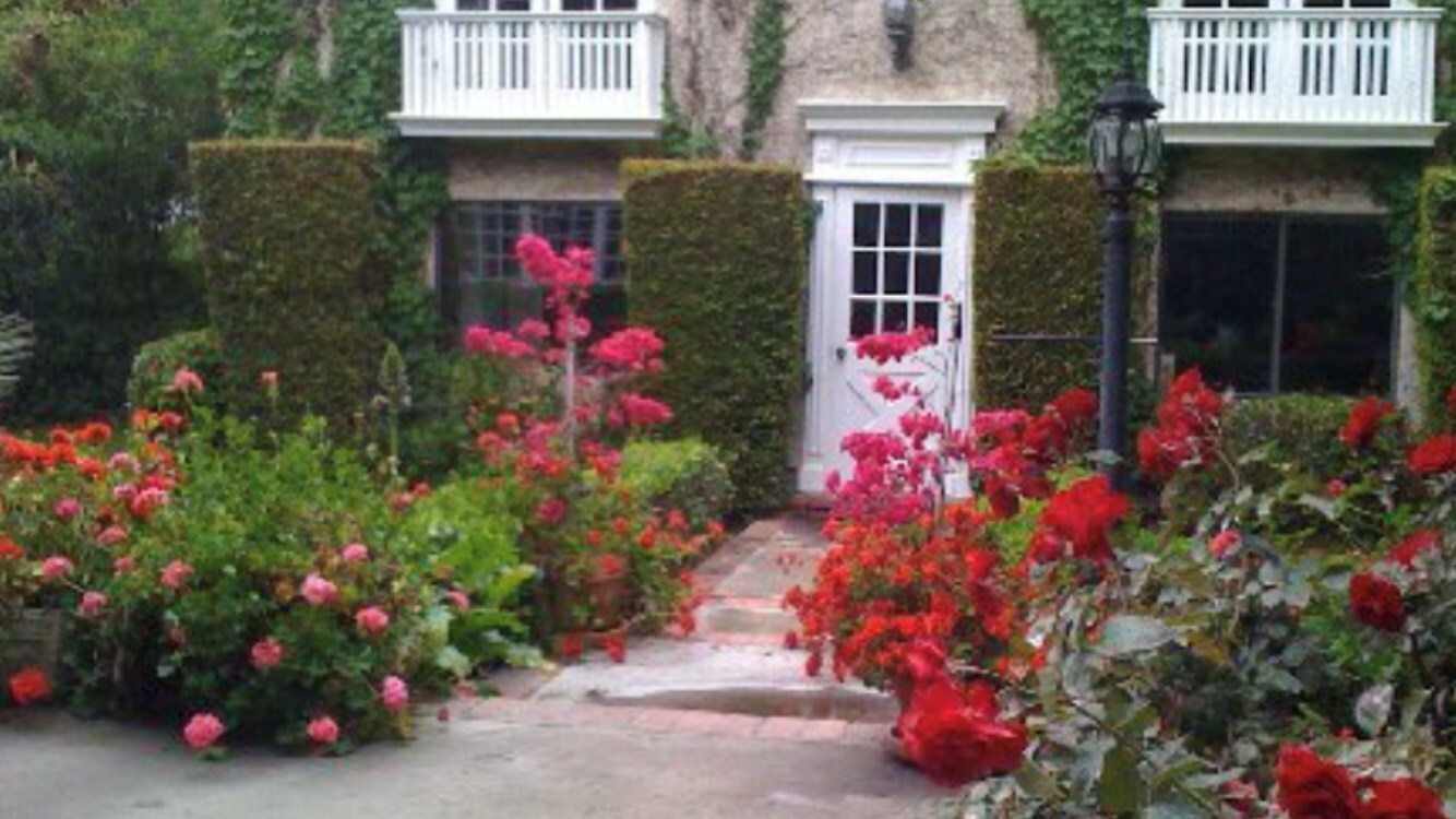 Claremont Guest House - 921 Oxford Ave