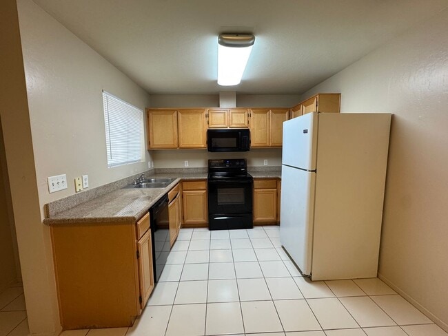 Photo - 600 Hosking Ave Unit C