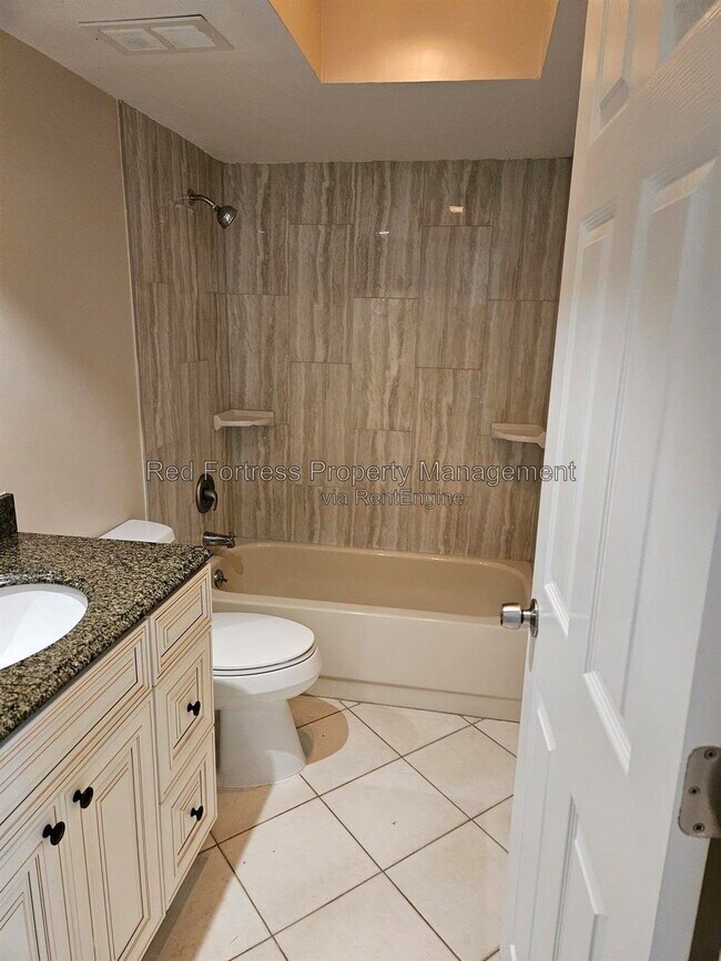 17020 Golfside Cir Unit 103