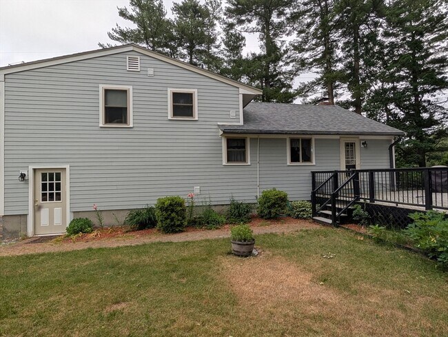 Photo - 10 Sherwood Ln