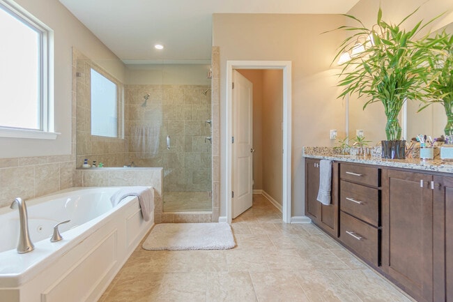 Building Photo - 13435 Lapstone Loop Rental