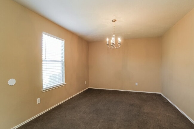 Photo - 21211 Linden House Ct