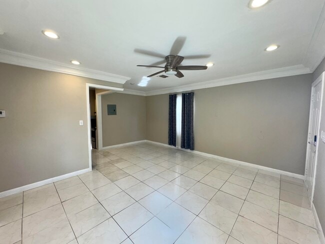 Photo - 839 NW 16th Terrace