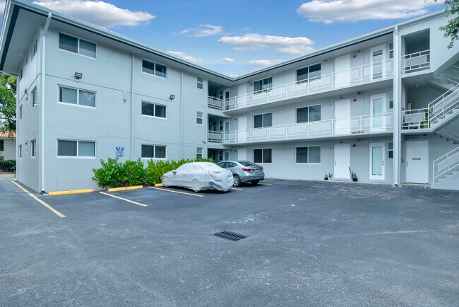 Photo - Santina Apartments