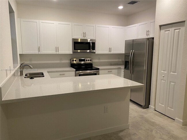 Building Photo - 350 NE 208th Terrace Rental