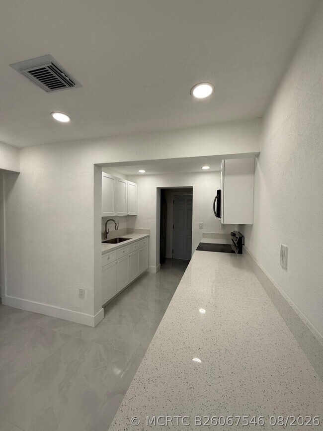 Photo - 4400 SW 36th St