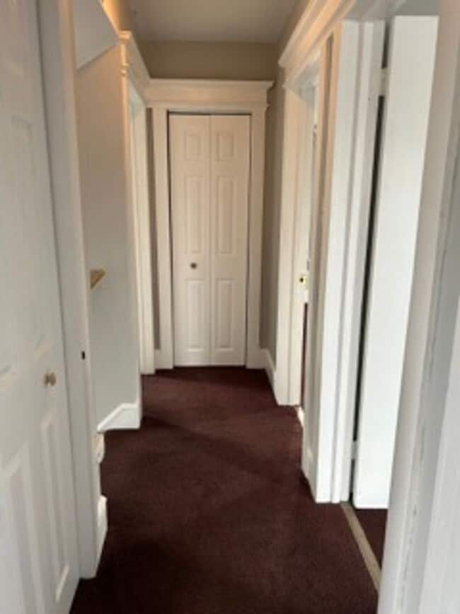 3 Bedroom, 1 bathroom house in Pleasantvil... Rental For Rent in