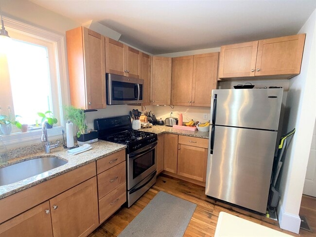 Photo - 78 Ten Hills Rd Apartments Unit 1
