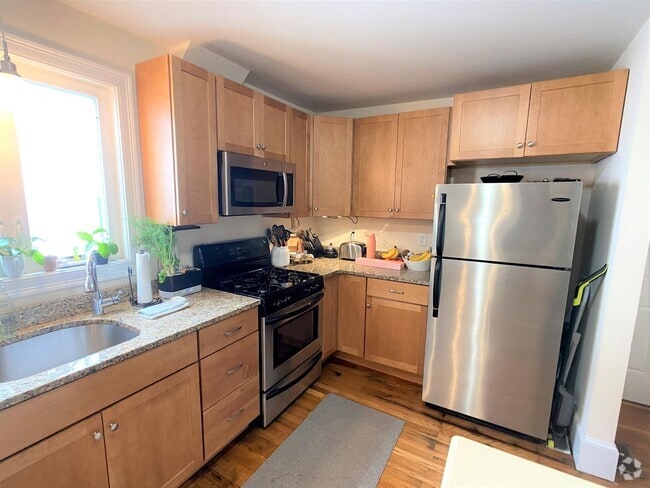 Building Photo - 78 Ten Hills Rd Unit 1 Rental