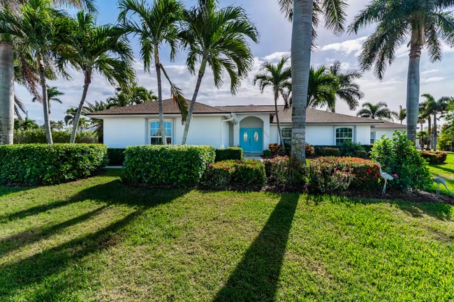Photo - Seasonal Fully Furnished Home on Marco Island - AVAIL NOW