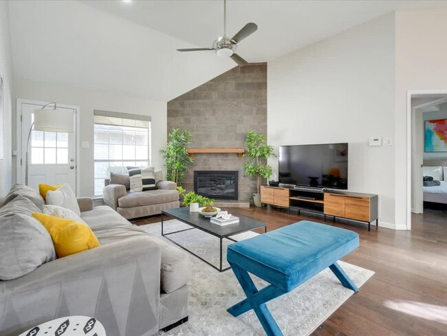 Photo - 4215 Voss Hills Pl Unidad ID1019487P