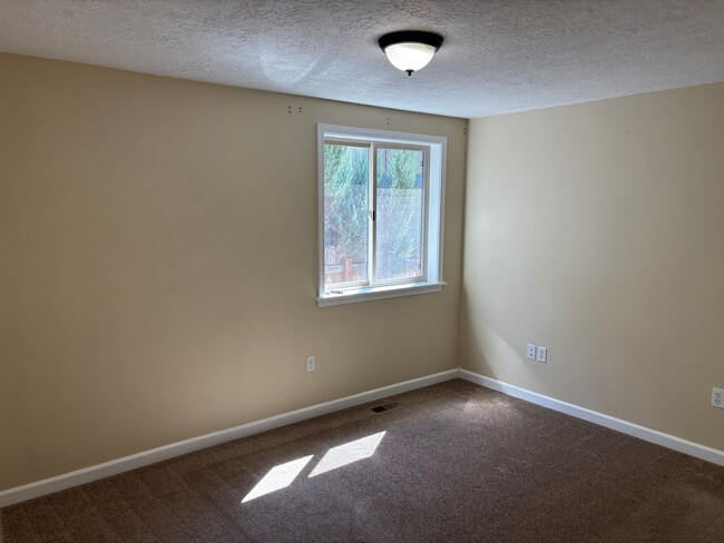 Photo - Downtown NW Bend Home Close to the River