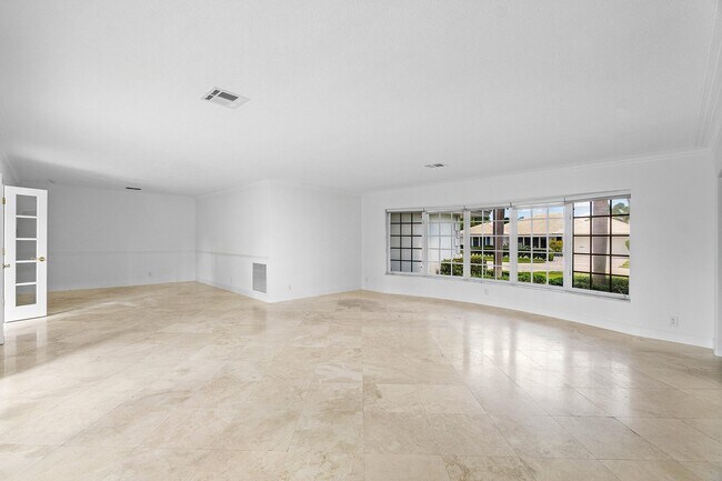 Photo - 1349 Mulberry Way