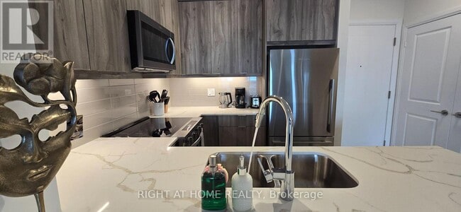 Photo - 15 Watergarden Dr Unit 2302