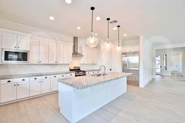 Photo - 2224 E Canary Dr