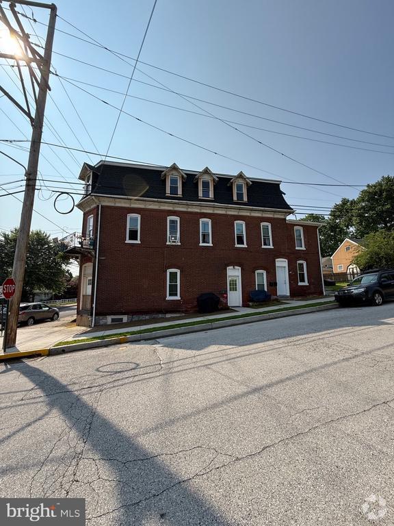 Building Photo - 300 S Main St Rental