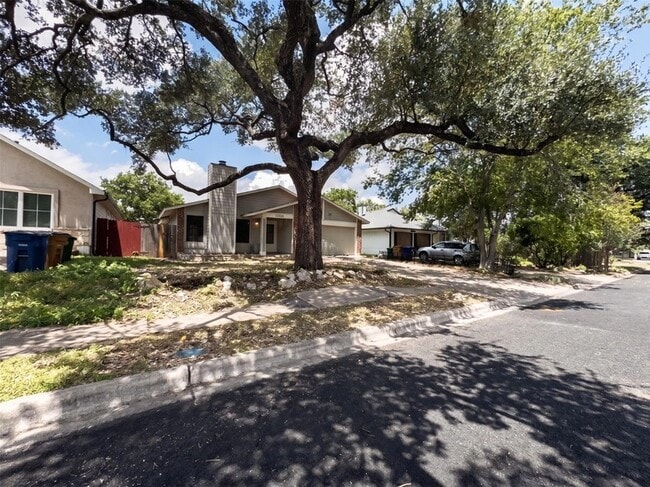 Photo - 13004 Campos Dr