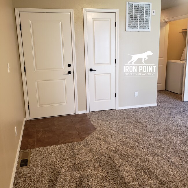 Photo - 886BONSAI Unit #102