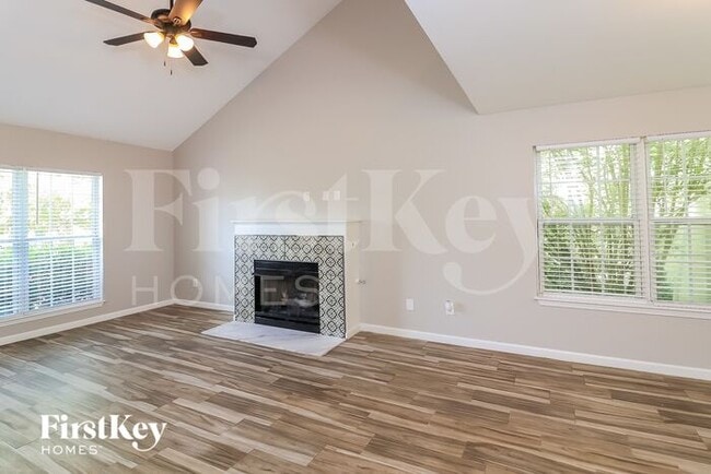 Photo - 306 Edge Hill Ct