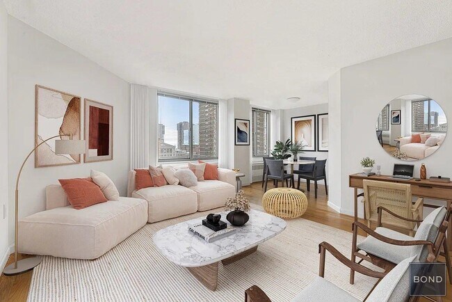Building Photo - 520 Second Avenue Rental