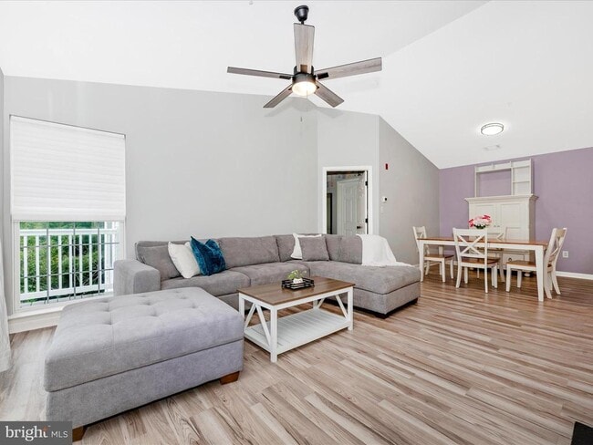 Photo - 2501 Coach House Way Unit 3A