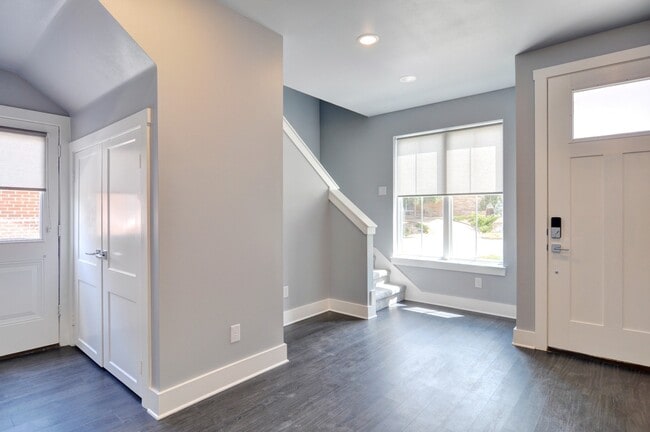 Photo - 2514 Forest Park Blvd Unidad 2026