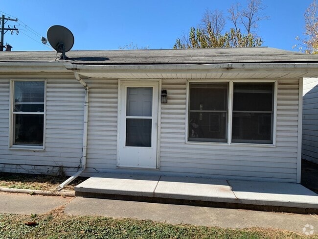 Building Photo - 406 E Main St Unit 406 E main B Rental