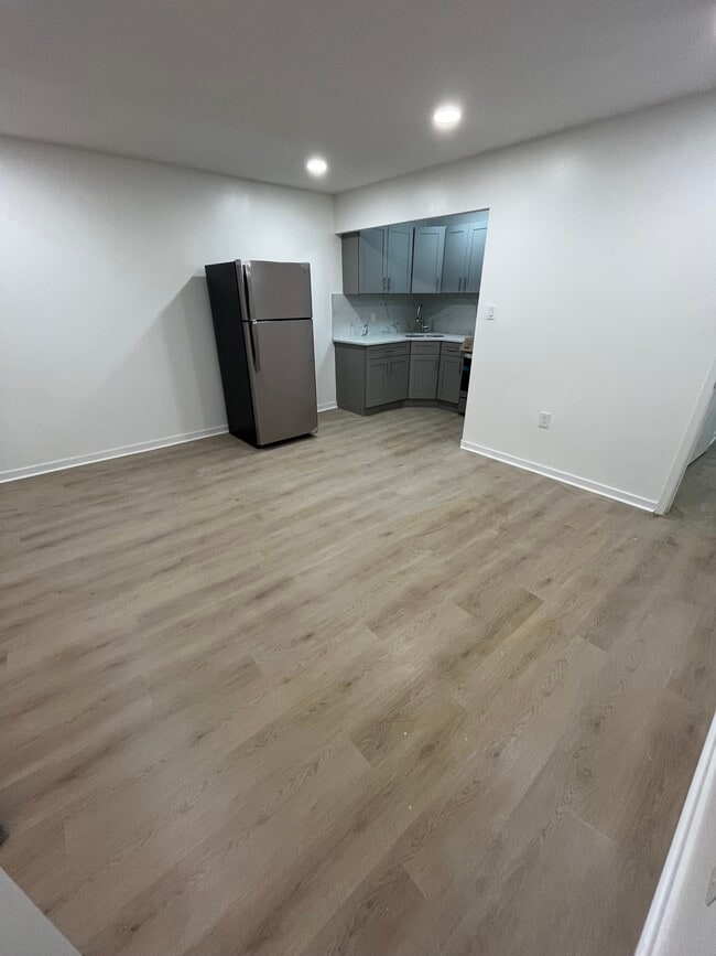 Photo - 929 Gates Ave