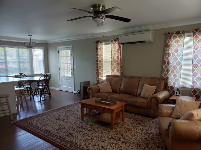 81 N Greenwich St Unit Entire home