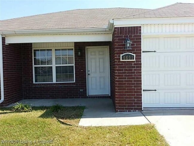 Building Photo - 6601 Huntington Ct Rental