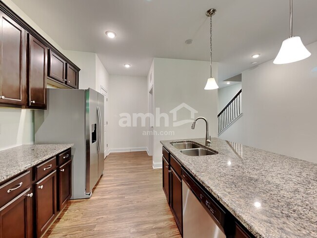 Photo - 208 Gregory Dr