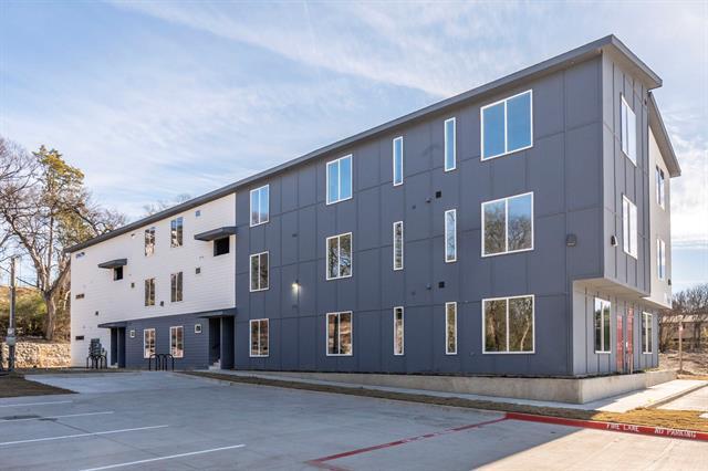 Building Photo - 948 Corinth St Unit 3