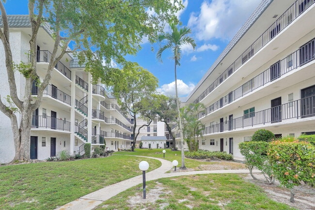 Photo - 3360 Spanish Moss Terrace Unit 211