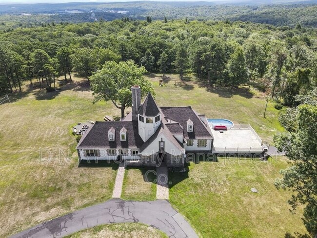 Photo - 133 Montanesca Rd