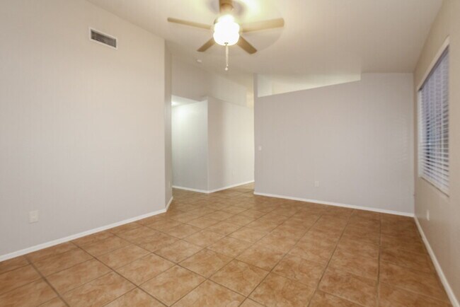 Photo - 2030 E Wahalla Ln