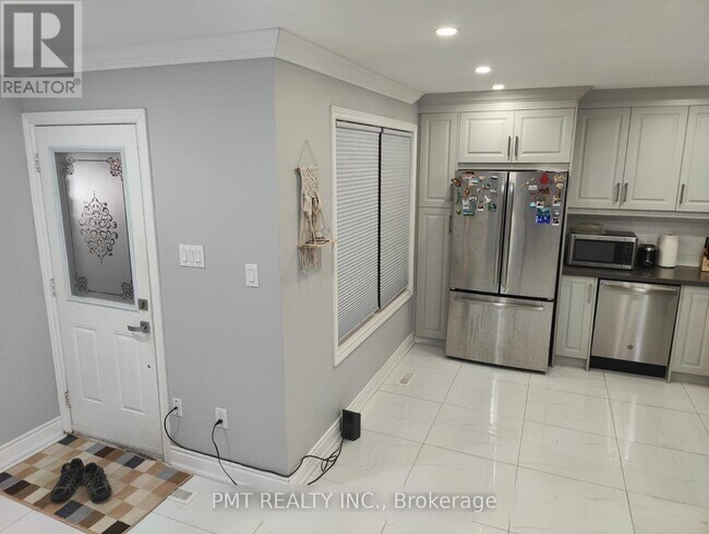 Photo - 73 Greene Dr